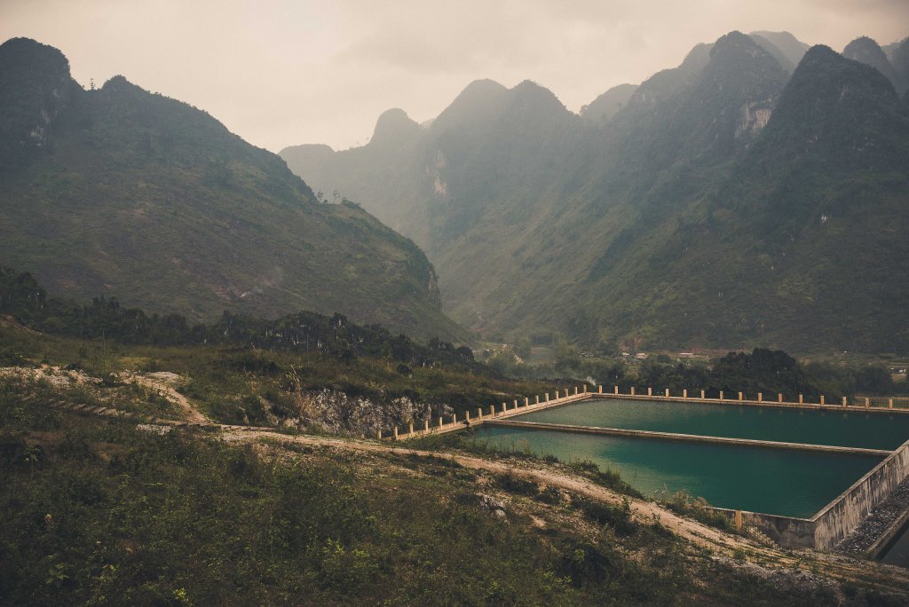 Réserve d'eau dans les montagnes d'Ha Giang