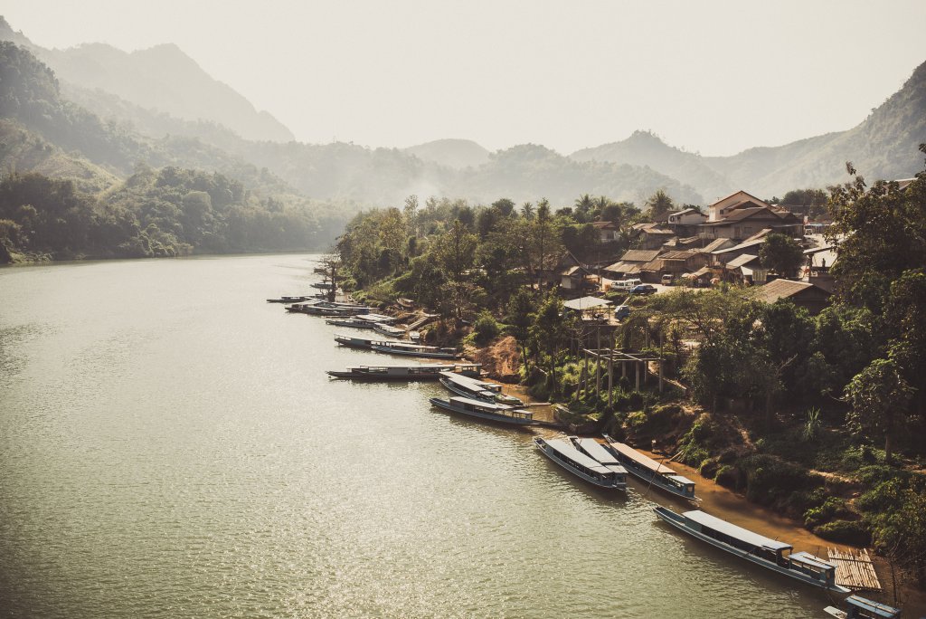 La bourgade de Nong Khiaw